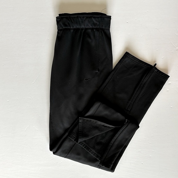 Nike Pants - ✨Host Pick✨Nike | Therma-Fit Sweatpants